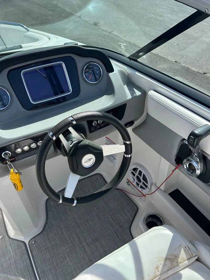 Slide: The Image of Chaparral 21 Surf 2021 - 12