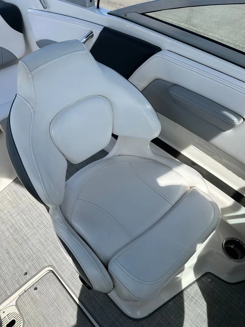 Slide: The Image of Chaparral 21 Surf 2021 - 9