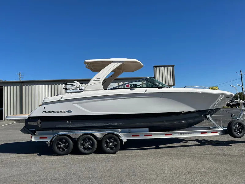 The Image of Chaparral 30 Surf 2026 - 1