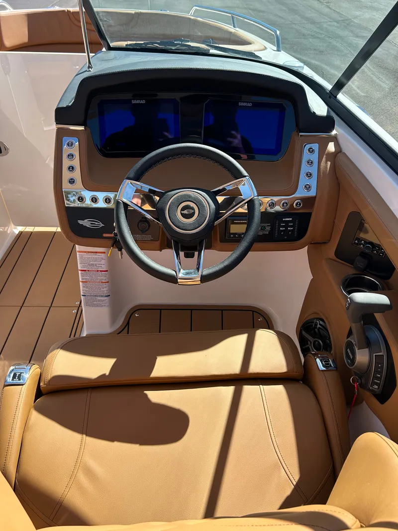 Slide: The Image of Chaparral 30 Surf 2026 - 20