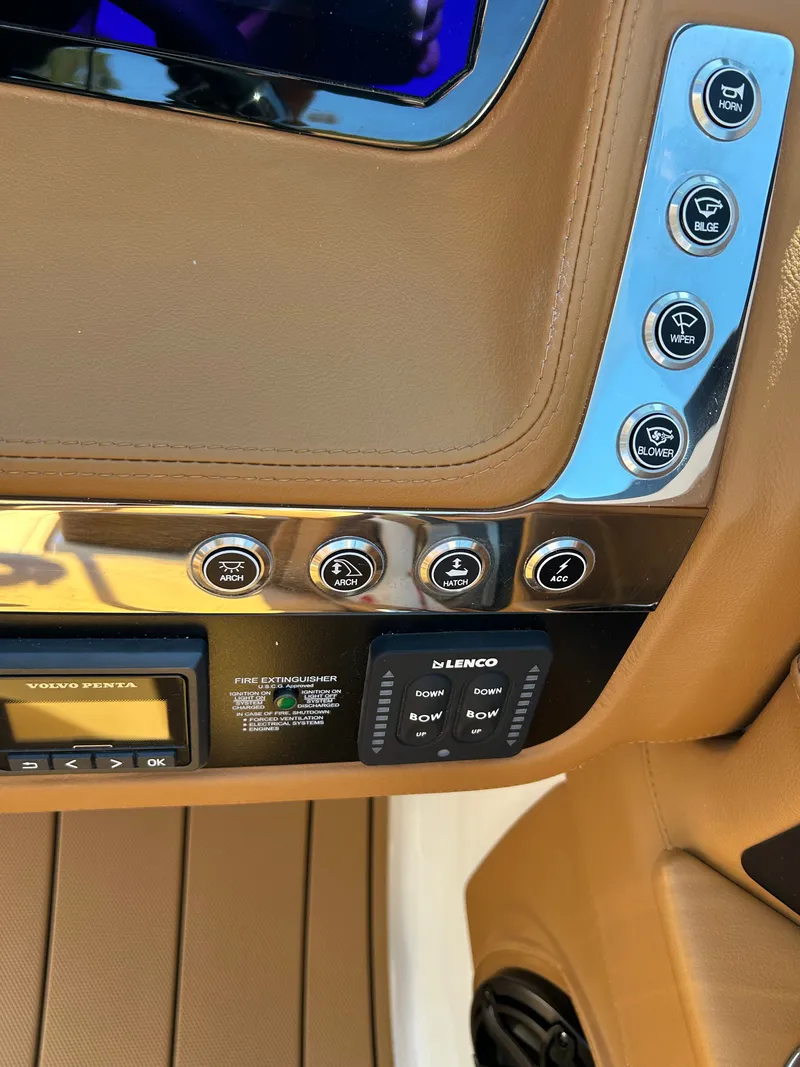 Slide: The Image of Chaparral 30 Surf 2026 - 22