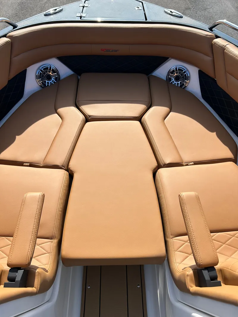 Slide: The Image of Chaparral GTS 6 2026 - 19