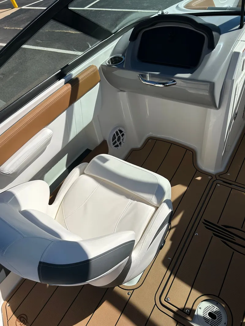 Slide: The Image of Chaparral SSI21 SPORT 2026 - 11