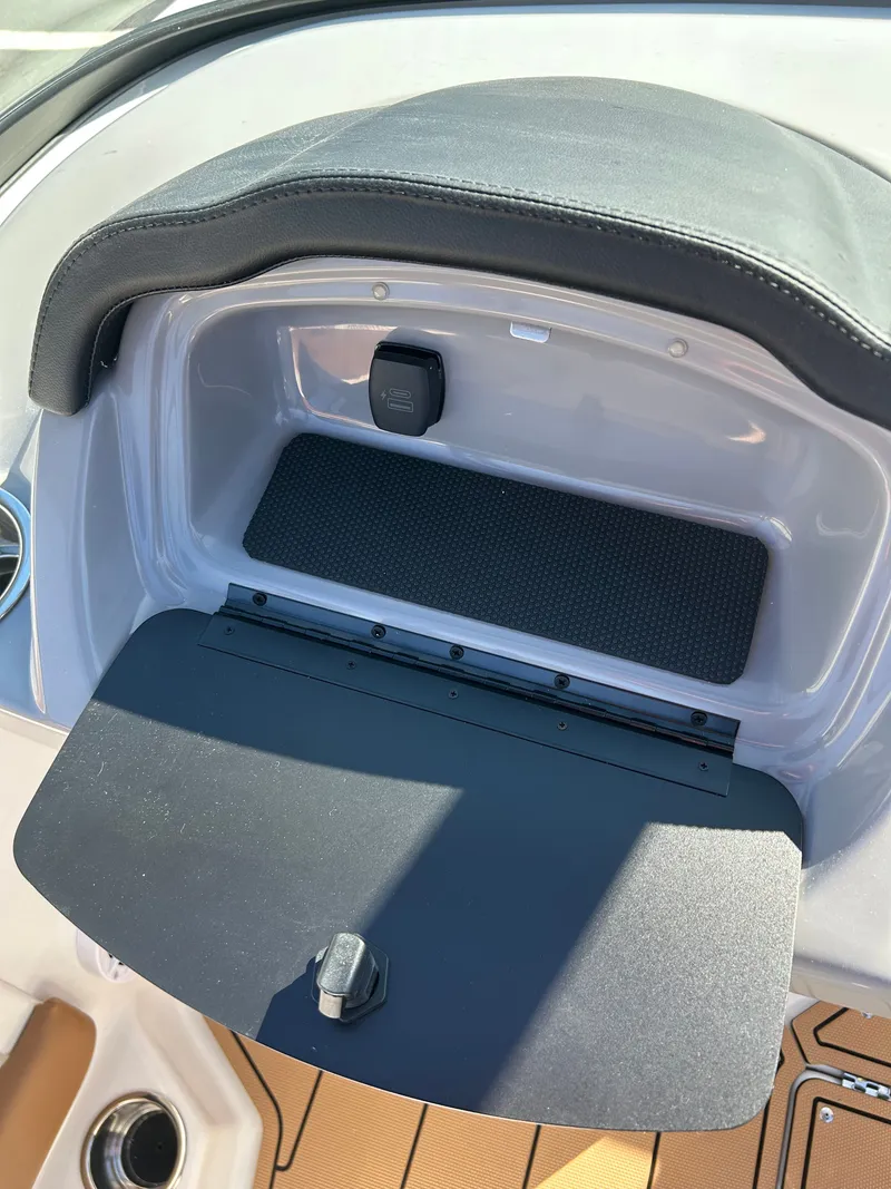 Slide: The Image of Chaparral SSI21 SPORT 2026 - 12