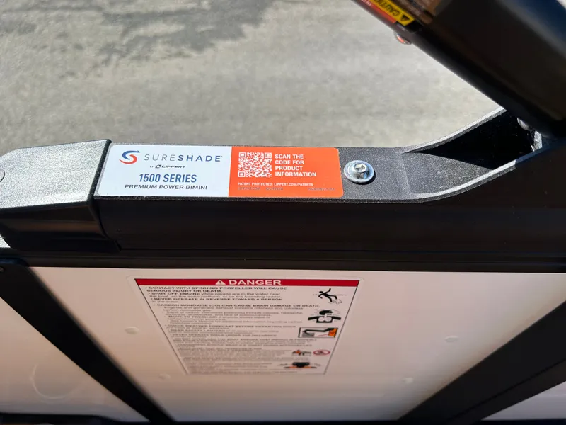 Slide: The Image of Harris Cruiser 250 LUX 2026 - 17