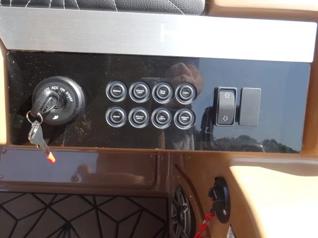 Slide: The Image of Harris Grand Mariner 250 2026 - 11