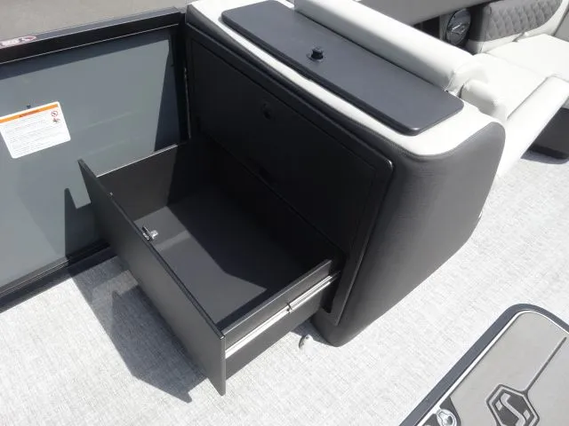 Slide: The Image of Harris Sunliner 250 2026 - 11