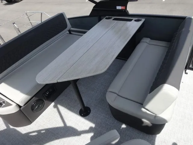 Slide: The Image of Harris Sunliner 250 2026 - 13