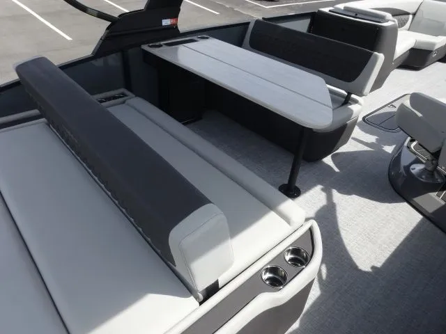 Slide: The Image of Harris Sunliner 250 2026 - 14