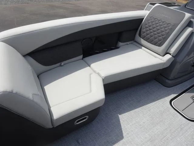 Slide: The Image of Harris Sunliner 250 2026 - 5