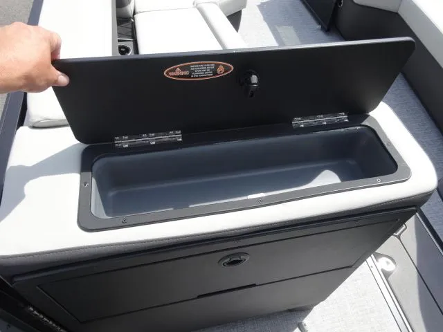 Slide: The Image of Harris Sunliner 250 2026 - 9