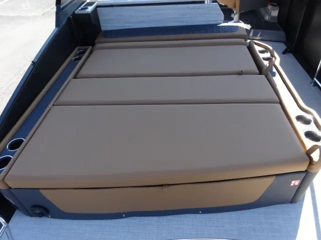 Slide: The Image of Harris Sunliner 250 2026 - 15