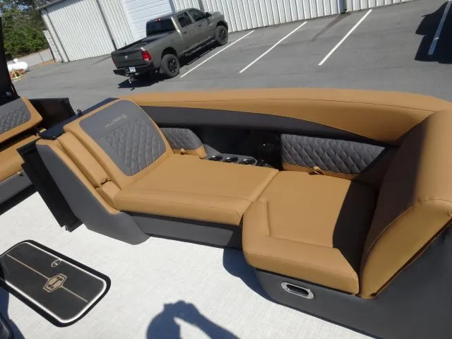 Slide: The Image of Harris Sunliner 250 2026 - 4