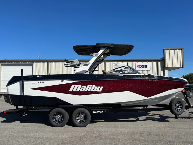 The Image of Malibu Wakesetter 25 LSV 2026 - 1