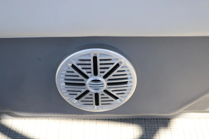 Slide: The Image of Speaker on 2023 SunChaser Vista 20 Fish boat, featuring sleek design and modern audio system. - 32