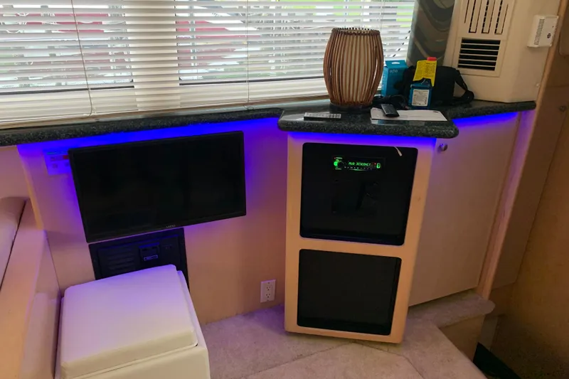 Slide: The Image of Interior of 2000 Carver 356 Aft Cabin Motor Yacht with modern amenities. - 24