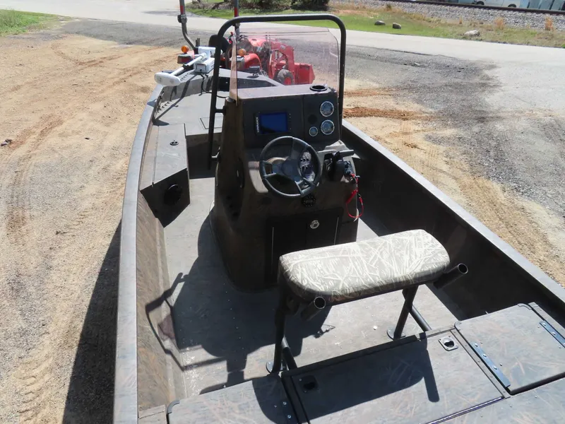 Slide: The Image of G3 20 Bay DLX Yamaha 150 SHO Aluminum Trailer 2021 - 19