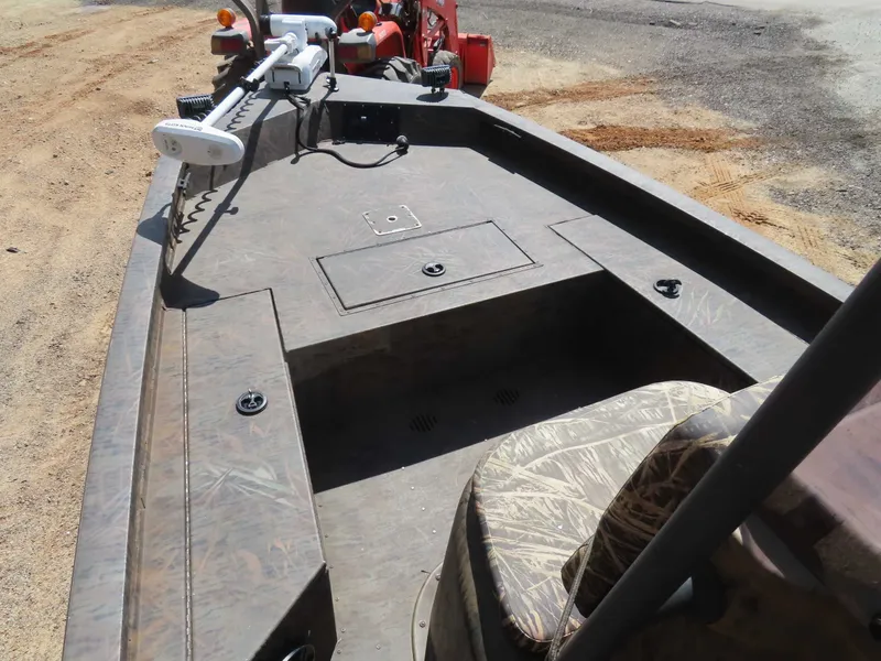 Slide: The Image of G3 20 Bay DLX Yamaha 150 SHO Aluminum Trailer 2021 - 7