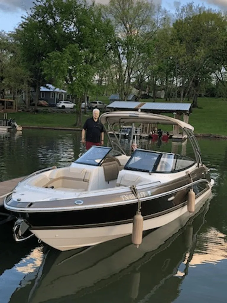 The Image of Formula 270 Bowrider 2015 - 0