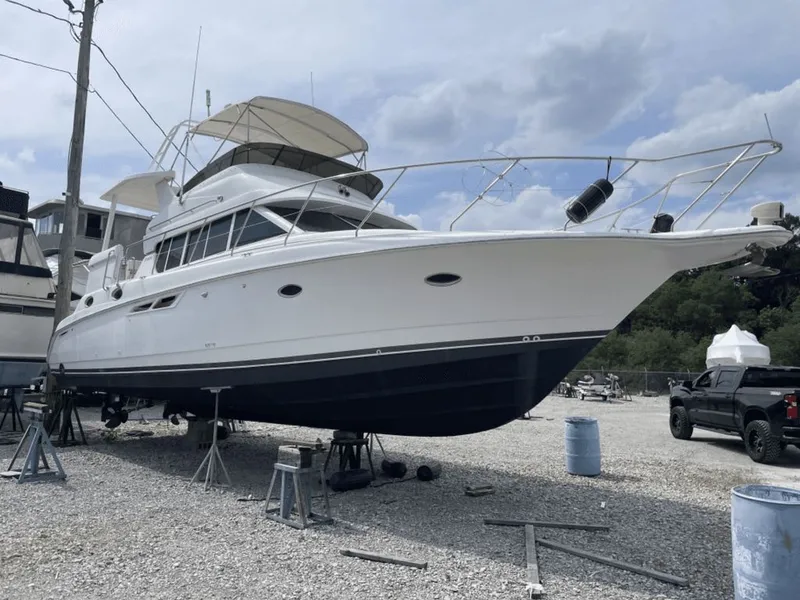 Slide: The Image of Silverton 442 Motor Yacht 1996 - 1