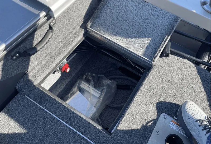 Slide: The Image of Lund 2175 Pro-V Sport 2020 - 12