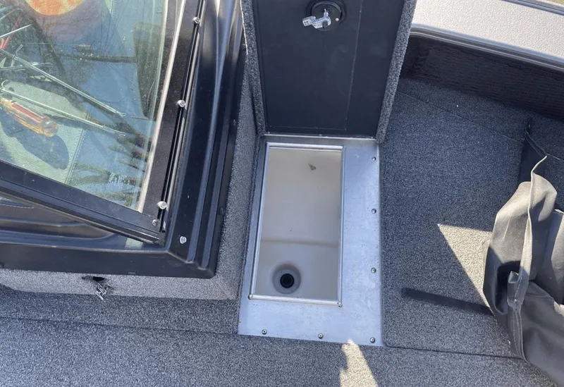 Slide: The Image of Lund 2175 Pro-V Sport 2020 - 16