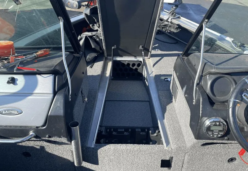 Slide: The Image of Lund 2175 Pro-V Sport 2020 - 18