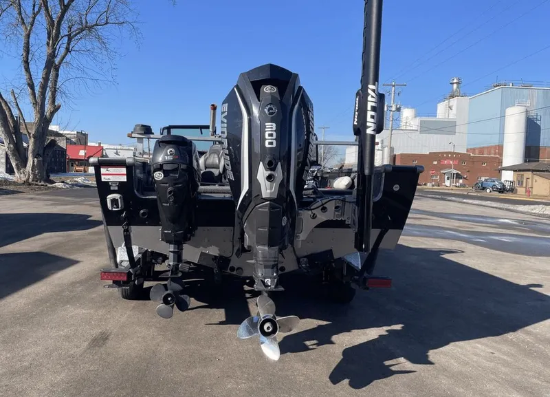 Slide: The Image of Lund 2175 Pro-V Sport 2020 - 2