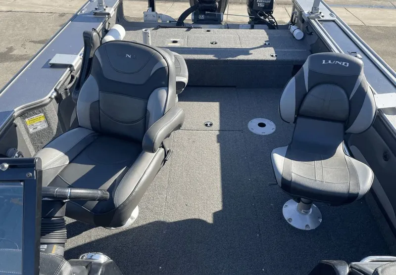 Slide: The Image of Lund 2175 Pro-V Sport 2020 - 22