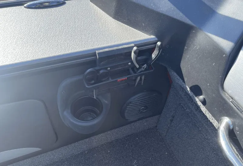 Slide: The Image of Lund 2175 Pro-V Sport 2020 - 40