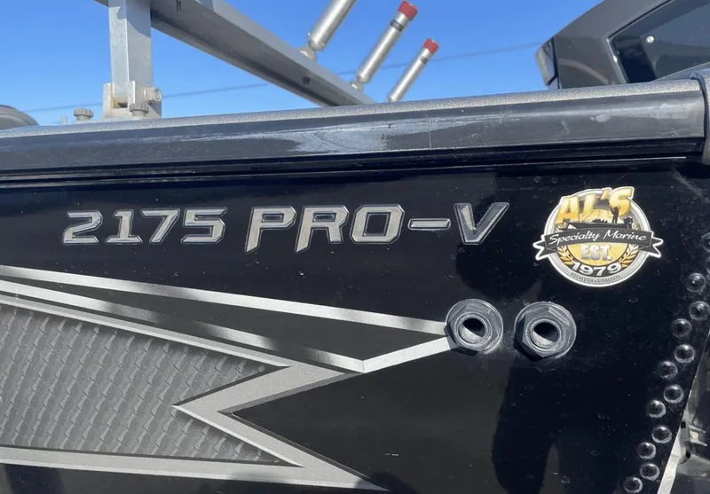 Slide: The Image of Lund 2175 Pro-V Sport 2020 - 65