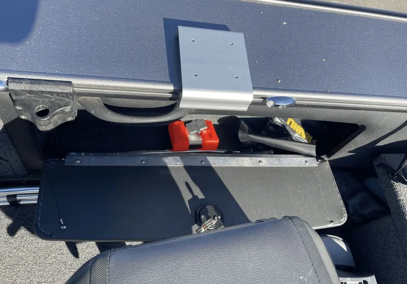 Slide: The Image of Lund 2175 Pro-V Sport 2020 - 8