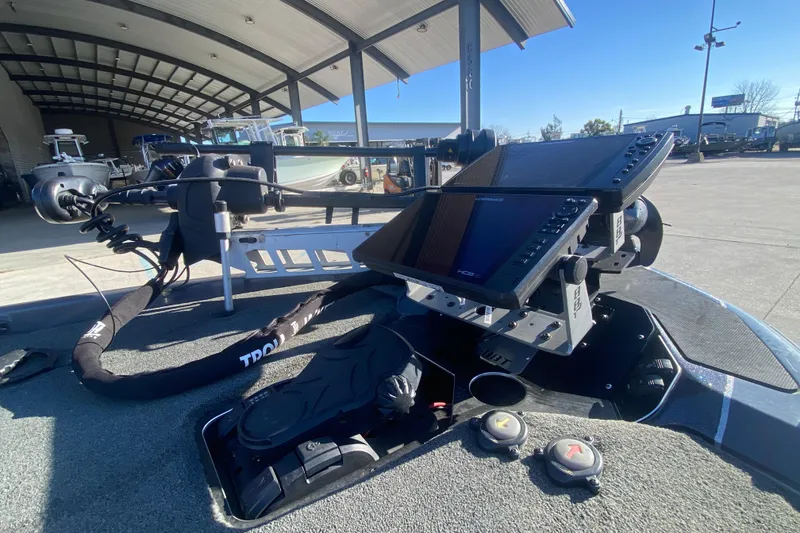 Slide: The Image of 2020 Skeeter FXR20 Limited boat with advanced navigation and control systems. - 10