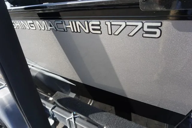 Slide: The Image of Lowe Fishing Machine 1775 2022 - 5
