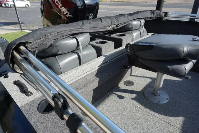 Slide: The Image of Lowe Fishing Machine 1775 2022 - 9