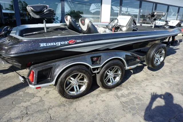 Slide: The Image of Ranger Z521L 2020 - 14