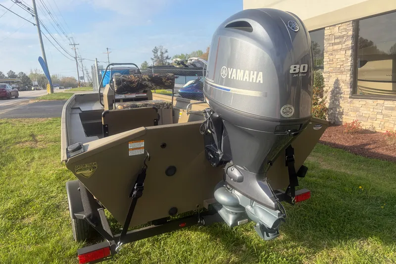 Slide: The Image of 2026 G3 Gator Tough Tunnel Jon 18 CCJ boat with Yamaha 80 Jet Drive engine. - 6