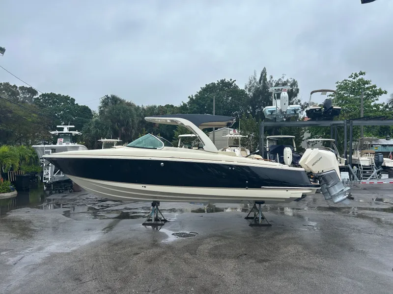The Image of Chris-Craft Launch 31 GT 2026 on a boatyard. - 0