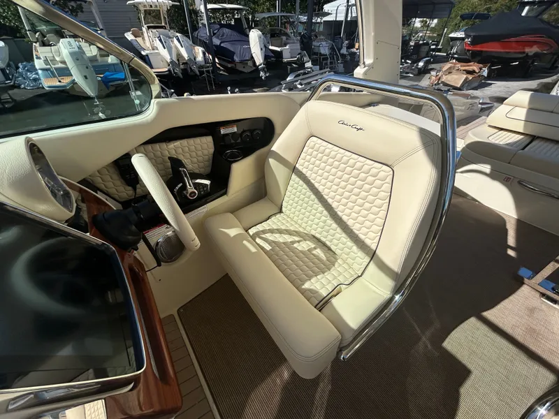 Slide: The Image of Chris-Craft Launch 31 GT 2026 - 4