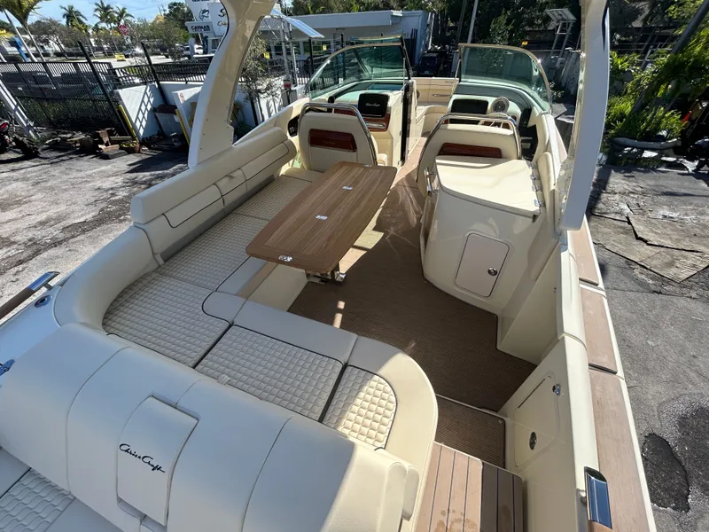 Slide: The Image of Chris-Craft Launch 31 GT 2026 - 6