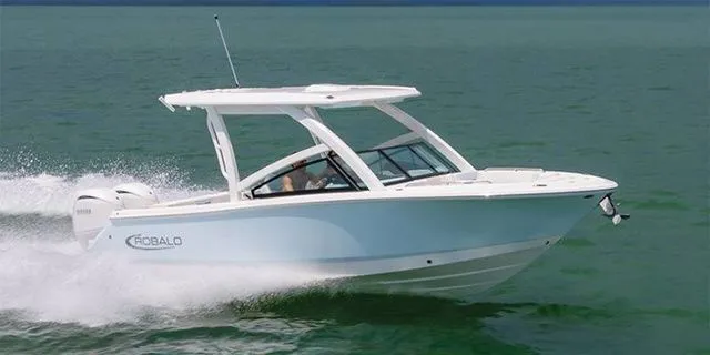 The Image of Robalo Dual Console R257 Arriving Late May 2026 2026 - 1