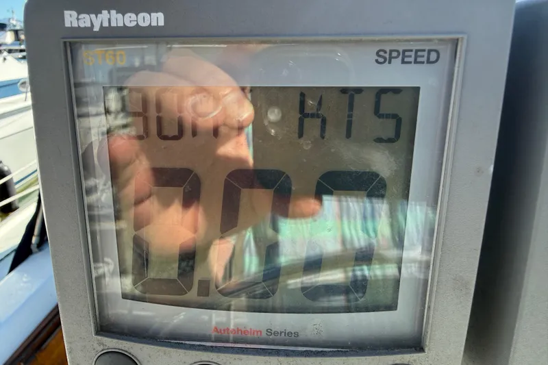 Slide: The Image of Raytheon ST60 speed display showing 0.00 knots on Catalina 36 MkII, 2000 model. - 13