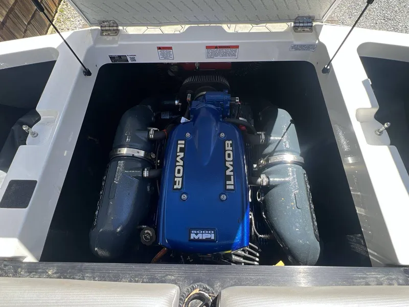 Slide: The Image of MasterCraft NXT22 2018 - 4