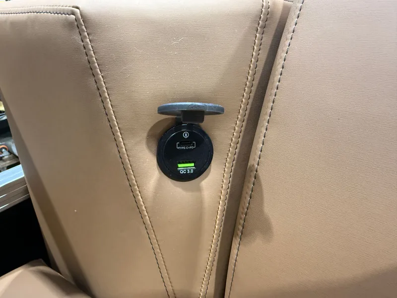 Slide: The Image of Tahoe Sport 2185 Quad Fish & Honda 4-Stroke EFI 2026 - 11