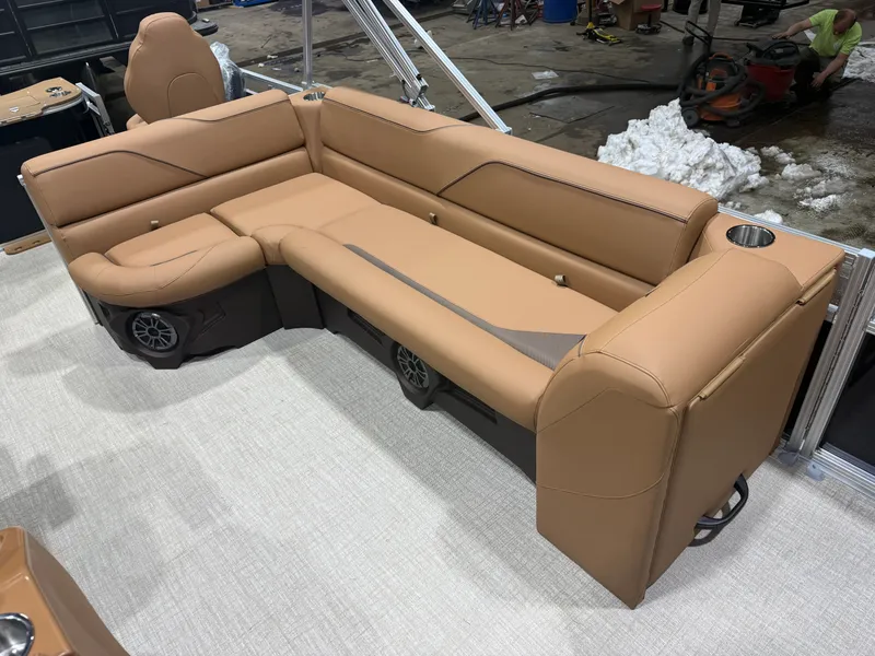 Slide: The Image of Tahoe Sport 2185 Quad Fish & Honda 4-Stroke EFI 2026 - 12