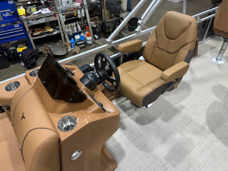 Slide: The Image of Tahoe Sport 2185 Quad Fish & Honda 4-Stroke EFI 2026 - 15