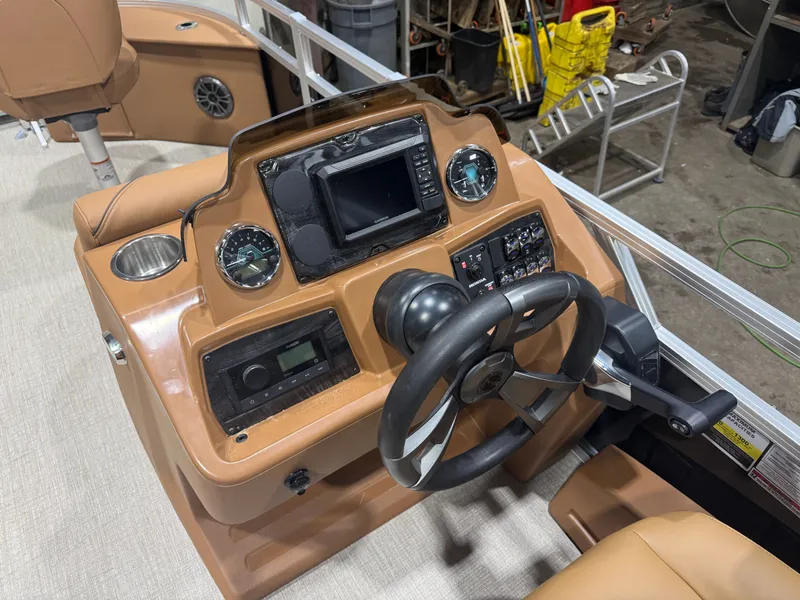 Slide: The Image of Tahoe Sport 2185 Quad Fish & Honda 4-Stroke EFI 2026 - 17