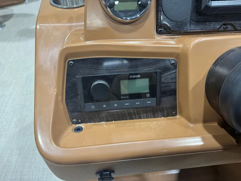 Slide: The Image of Tahoe Sport 2185 Quad Fish & Honda 4-Stroke EFI 2026 - 18