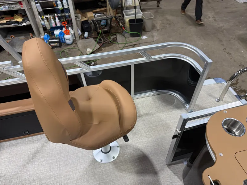 Slide: The Image of Tahoe Sport 2185 Quad Fish & Honda 4-Stroke EFI 2026 - 25