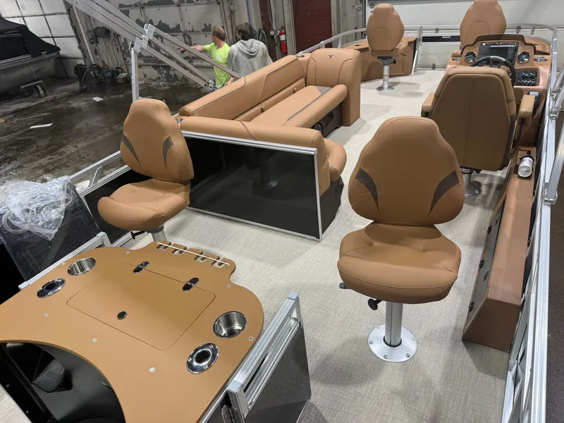 Slide: The Image of Tahoe Sport 2185 Quad Fish & Honda 4-Stroke EFI 2026 - 26